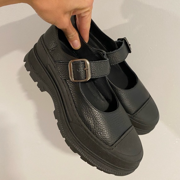 NWOT Intentionally Blank Courtney Lug Sole
Mary Jane size 39 size 8.5 - Picture 11 of 15